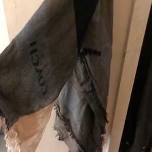 Coach multi-tone scarf (Black/White/Beige)